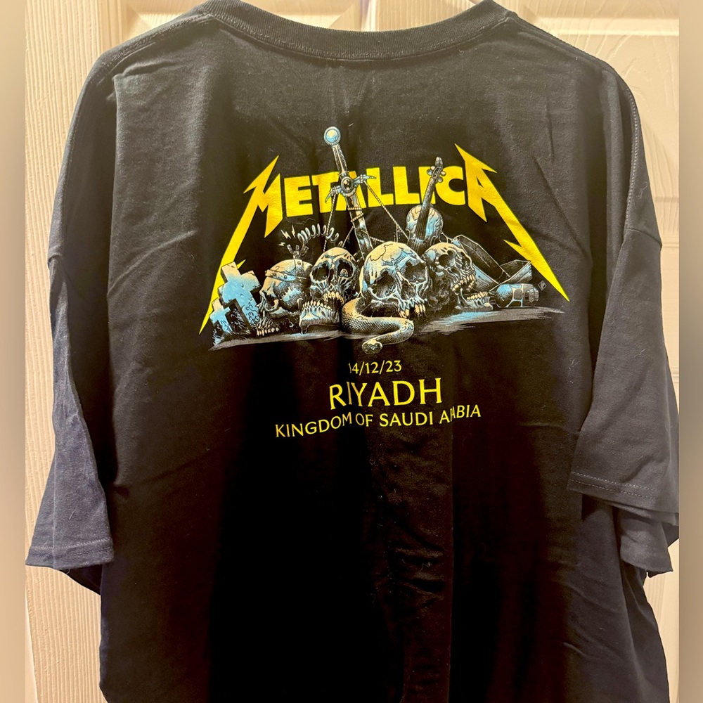 Metallica 72 season tour shirt Saudi Arabia  3xl rare